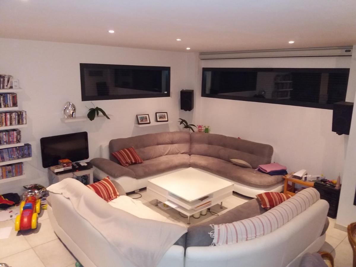 Chambres, cuisine, piscine, spa, billards, airhockey, nature Fillinges Extérieur photo
